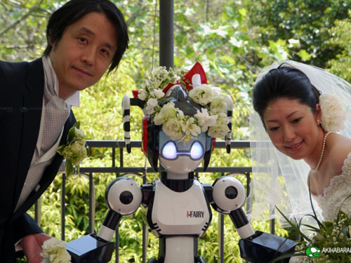 Свадебная церемония, которую провел робот