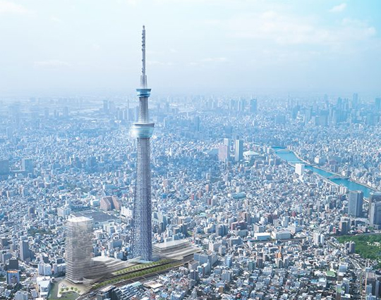 Башня в Токио достигла максимальной высоты