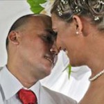 Первая гей-свадьба - подарок Фиделю Кастро