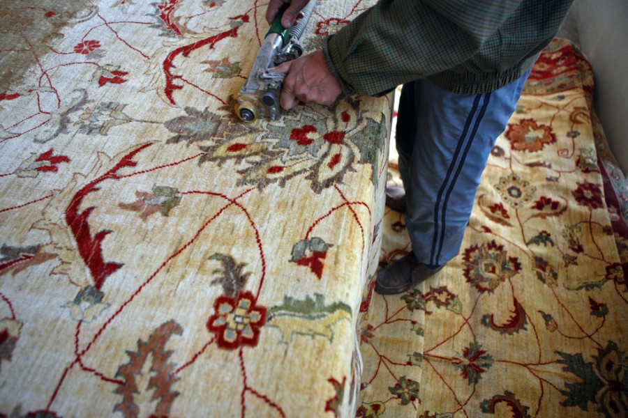 Шлифовка коврового изделия
