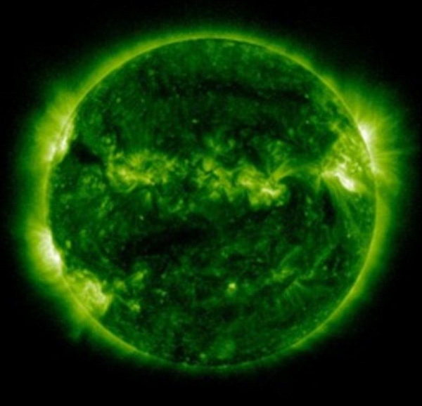Ультрафиолетовый снимок Солнца в далекой области спектра