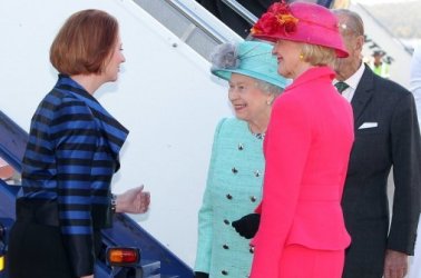 Джулия Гиллард встречает королеву 
