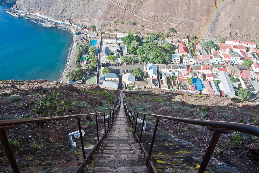 Лестница в 699 ступеней на острове Святой Елены