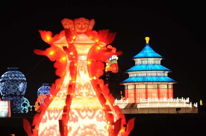 Открытие Фестиваля Фонарей в Китае 17 декабря