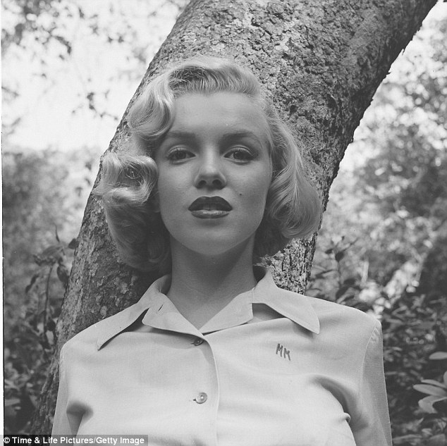 Ранее не опубликованные фотографии Мэрилин Монро в Гриффит-парке в Лос-Анджелесе, август 1950 года