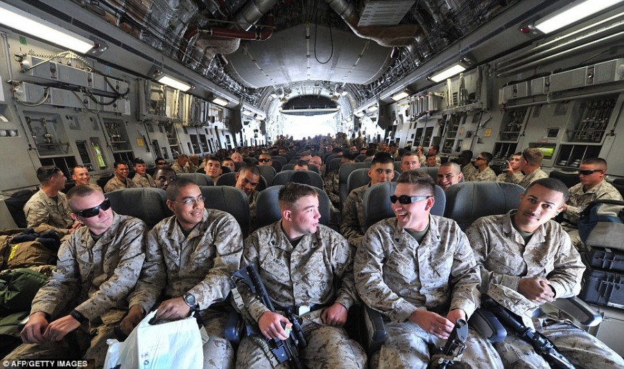 Американские военнослужащие перед отправкой в Афганистан