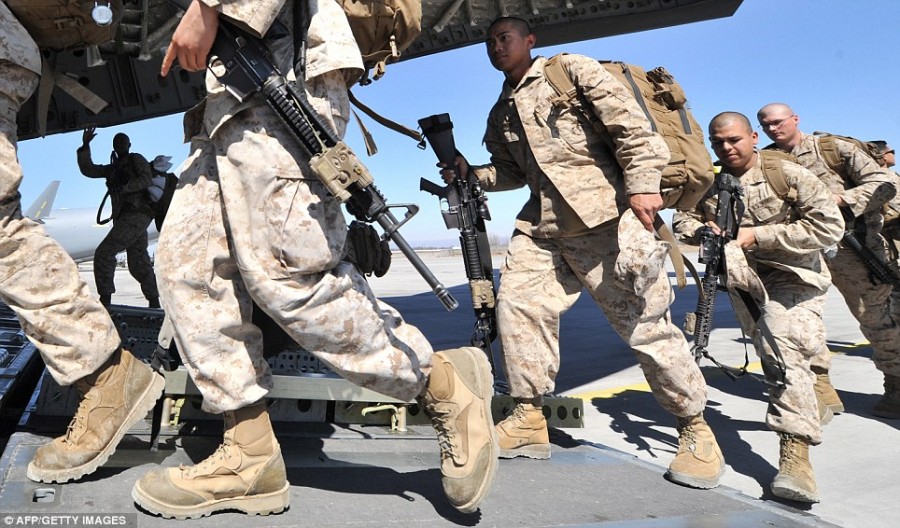 Американские военнослужащие перед отправкой в Афганистан