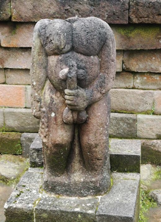 Неизвестные сексуальные символы храма Сукух на Яве