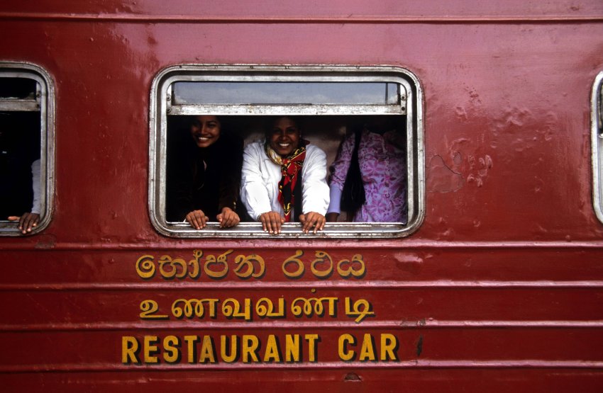 Щри-Ланка, Местное население в вагоне 
