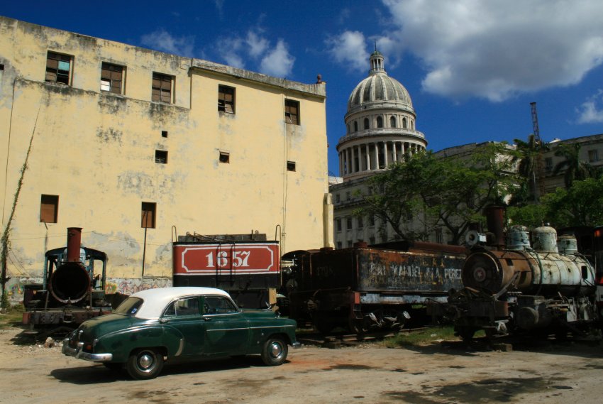 Кладбище локомотивов на Кубе