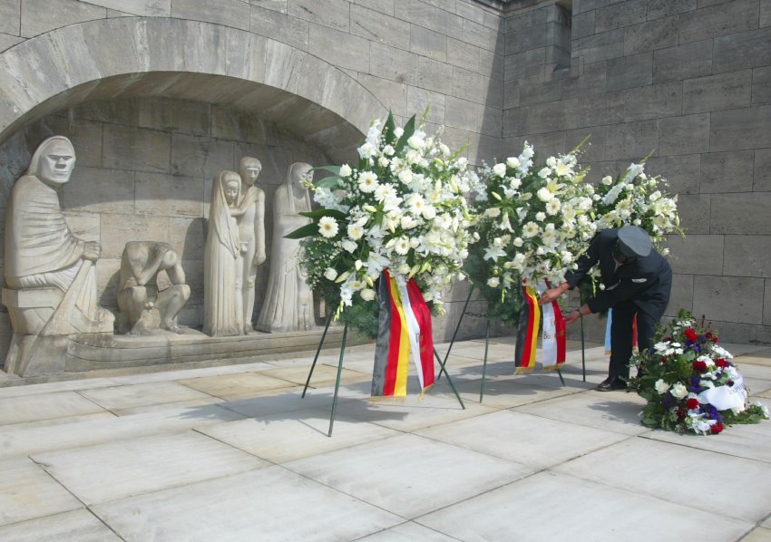 Мемориал погибшим во время бомбордировки Гамбурга в 1943 году
