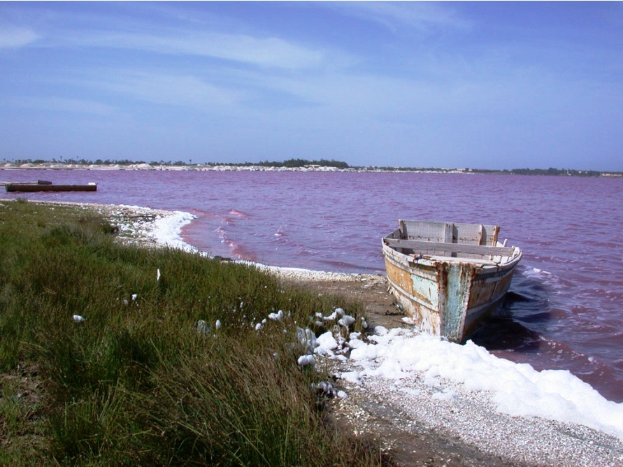 Озеро Ретба в Республике Сенегал