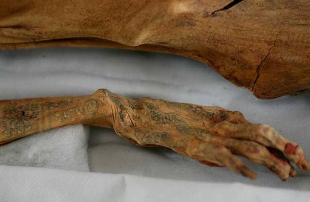 Где древние моче брали киноварь для татуировок?