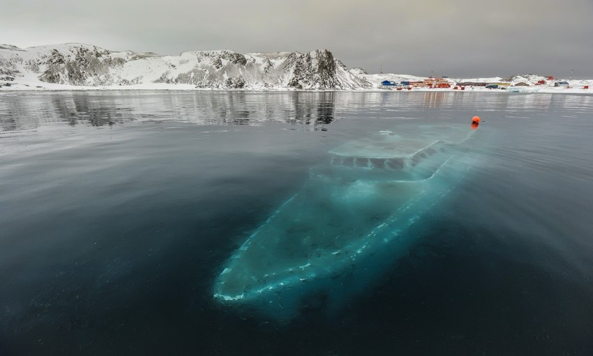 Яхта "Mar Sem Fim" - жертва льда 