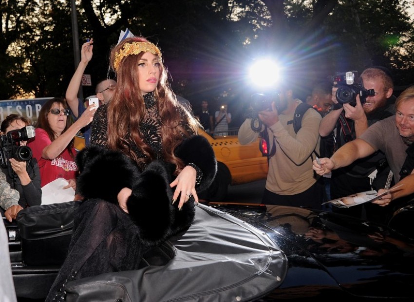 Леди Гага на презентации своих духов в Нью-Йорке