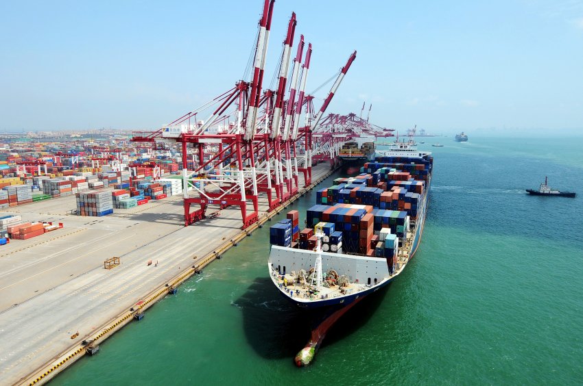 Порт Кингдао пока только девятый по величине в мире