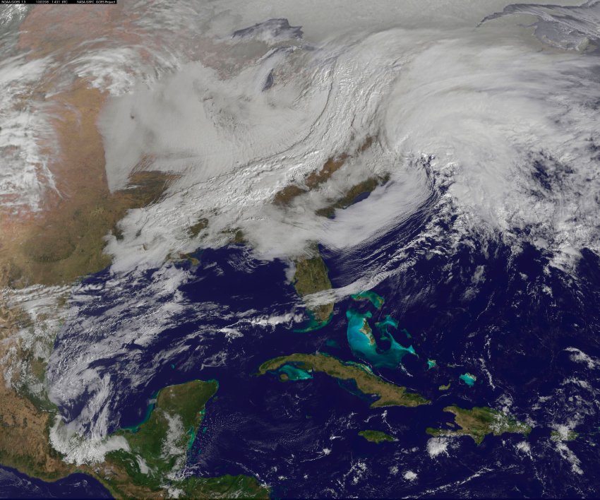 Ураган "Немо" над США 