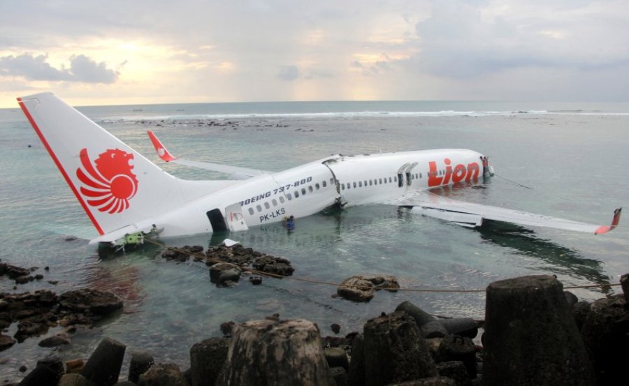 Авиакатастрофа у острова Бали