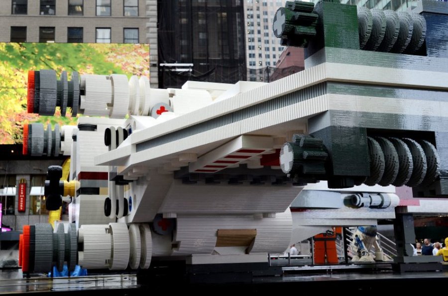 Самый большой самолет Lego