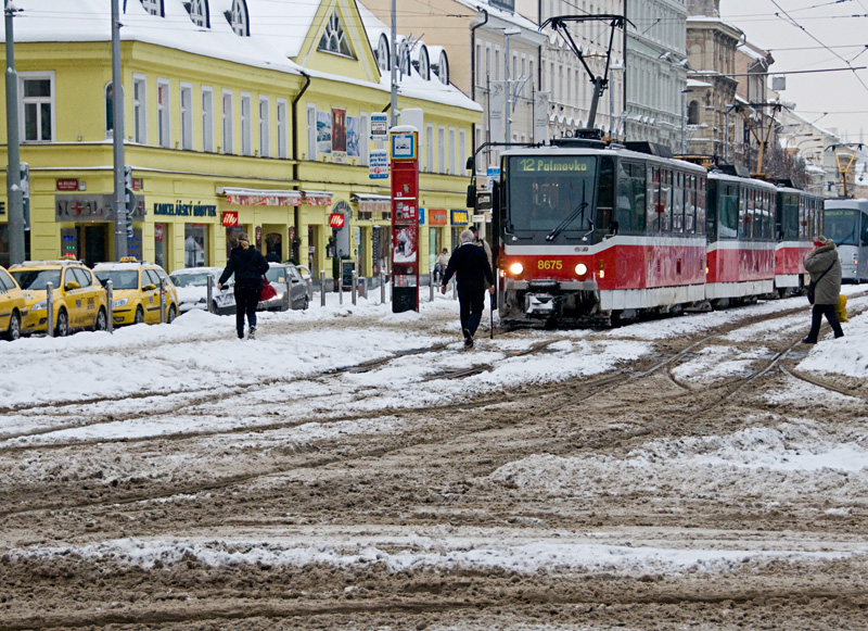 Уборка снега в Праге - дело не обычное