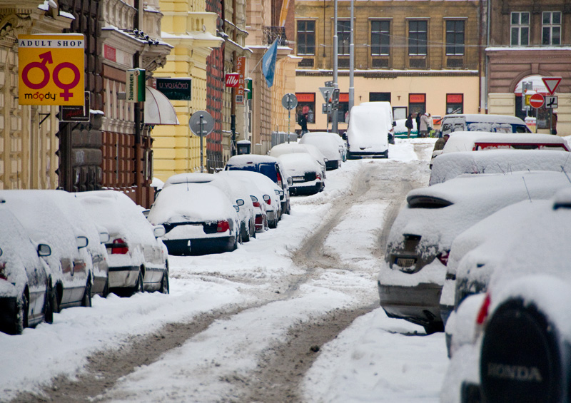 Вот такая картина на пражских улицах, когда выпадает снег...