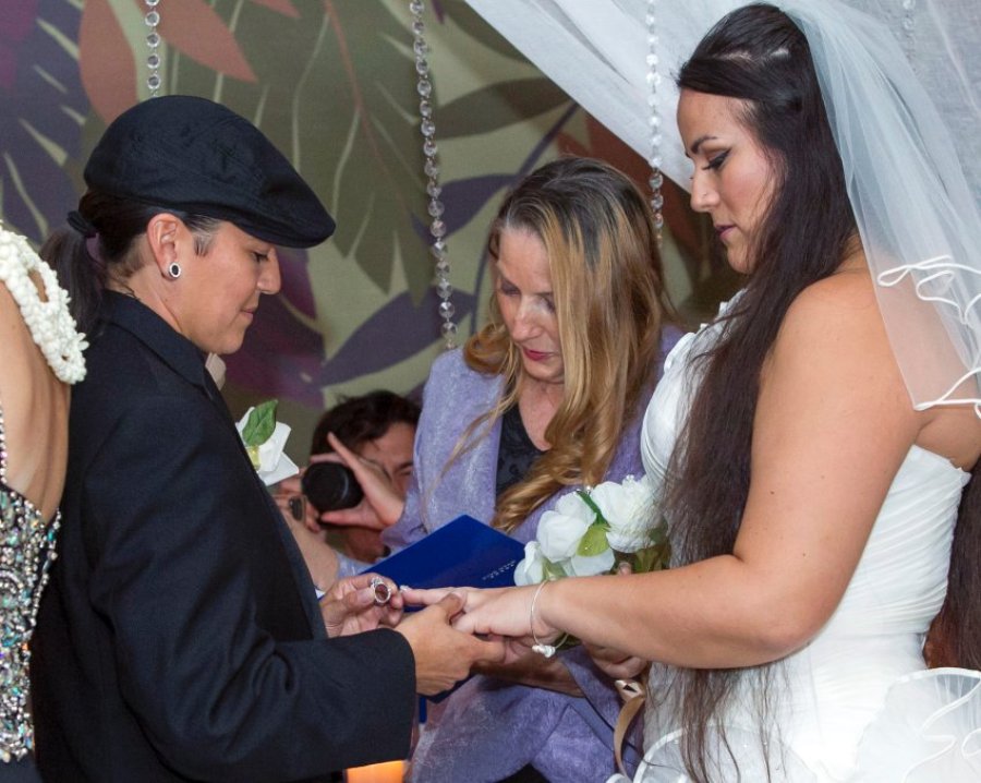 На Гавайях разрешили гомосексуальные браки