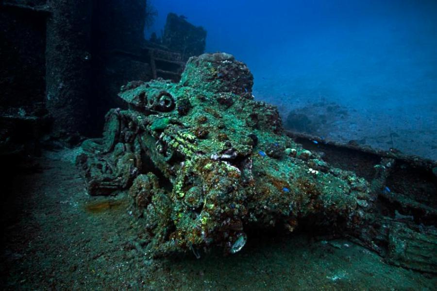 Подводное кладбище военной техники