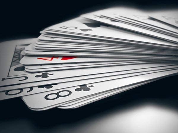 Приворот на любовь с помощью игральных карт